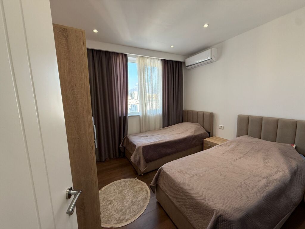APARTAMENT 2+1+2 PER QERA~RRUGA MINE PEZA