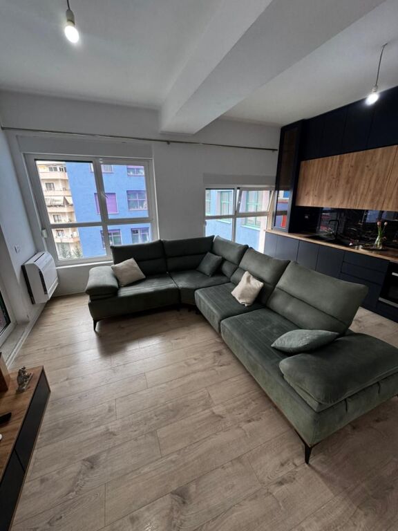 Shitet apartament 2+1+2 Kompleksi Mangalem21
