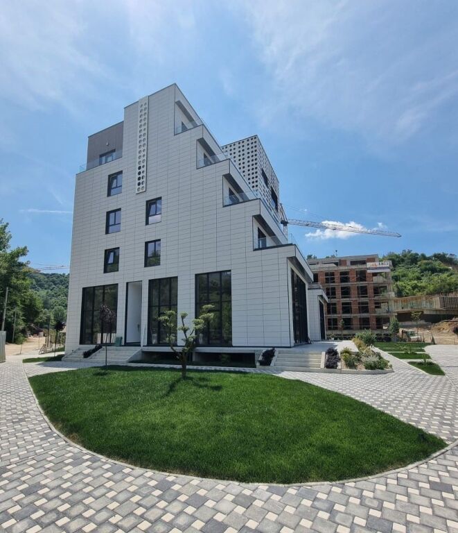 ‼️Okazion ‼️Shitet apartament 1+1 Liqeni i thate!!! Cmimi 180,000 💶‼️