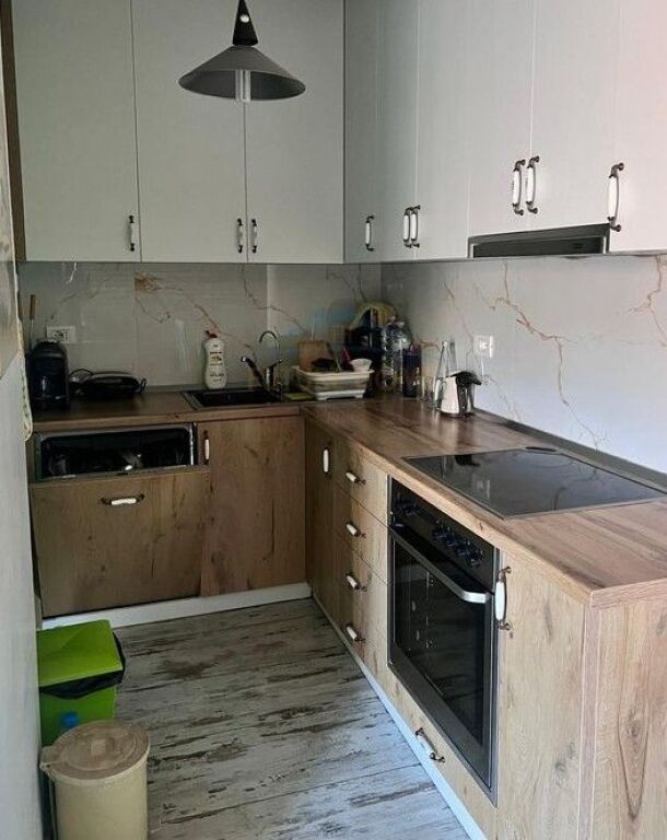Qera , Apartament 2+1 , Komuna e Parisit , Tirane