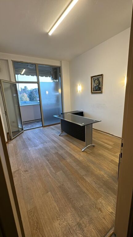 Zyre per qera tek Garda ne Bllok