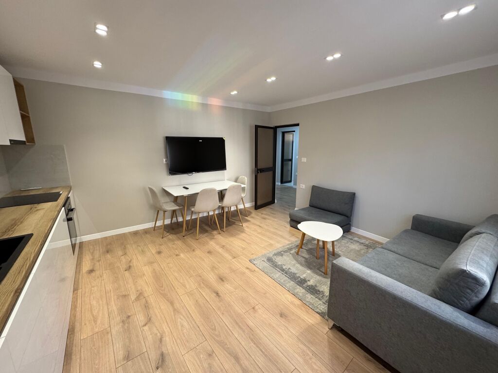 📣 QERA SUPER Apartament 1+1 📍 Prane Shkolles Se Kuqe ✨