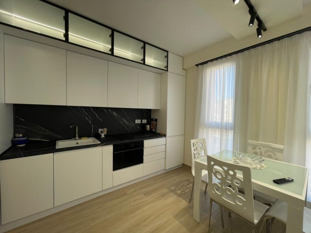 Appartamento 1+1 in affitto a 21 Dhjetori!