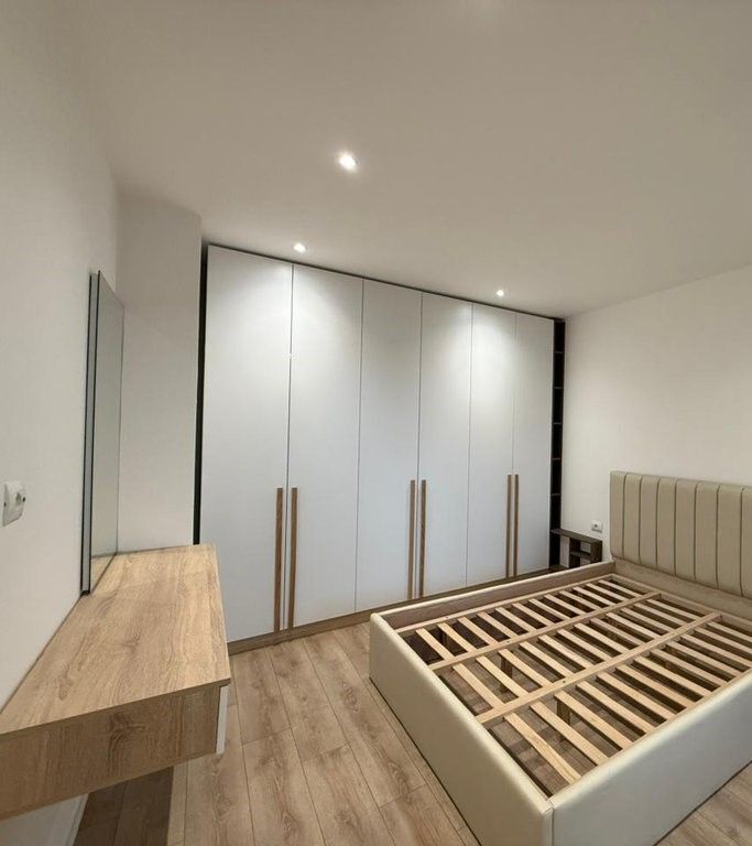 Shitet Apartament 1+1 i Arreduar pranë Qendrës së Tiranës – Rruga Fortuzi !