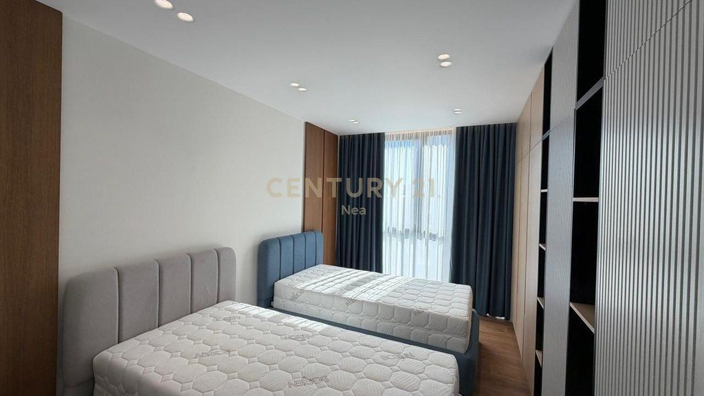 Jepet me qira apartament 2+1 në Golden Tower, në Rrugën Mine Peza.