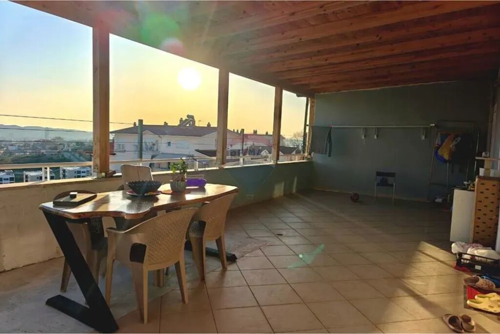 Apartment 3+1+2 with Veranda, for Sale, Fresk, Tirana