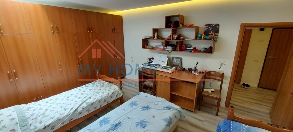 Apartament 2+1 ne shitje te Rruga Sulejman Delvina ne Tirane