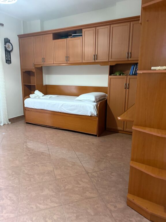 Apartament per qira ne Qender te Tiranes