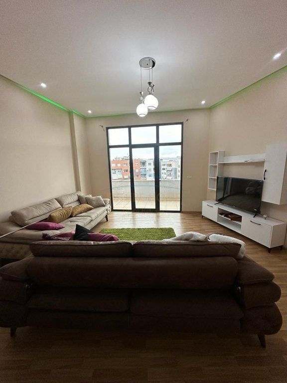 Shitet, Apartament 2+1+2 për Shitje prane ARC Hotel, Unaza e Re