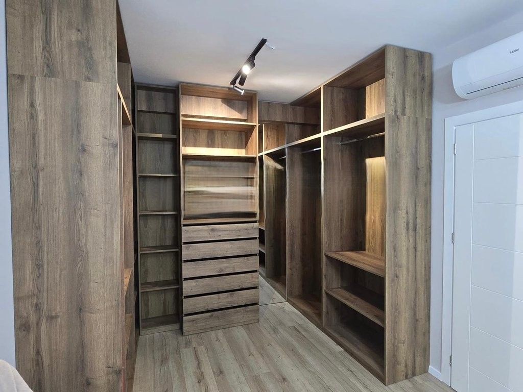 APARTAMENT 2+1+2 NE SHITJE PRANE UET 250,000 €