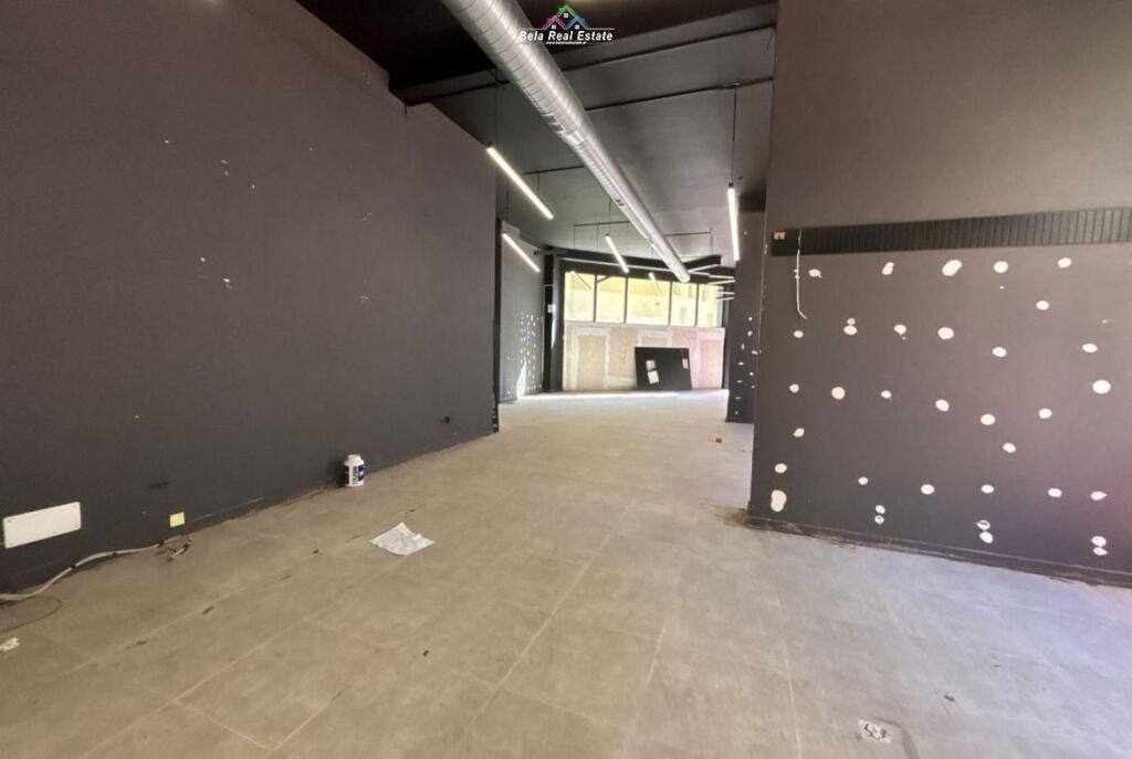 Negozio In Affitto In Via Barrikadave ( ID BD21825) Tirana