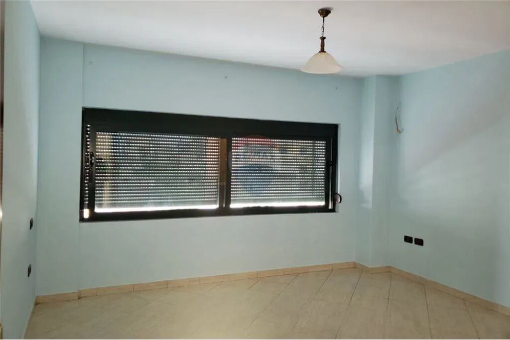 Apartament - Për Qira - Myslym Shyri, Tiranë