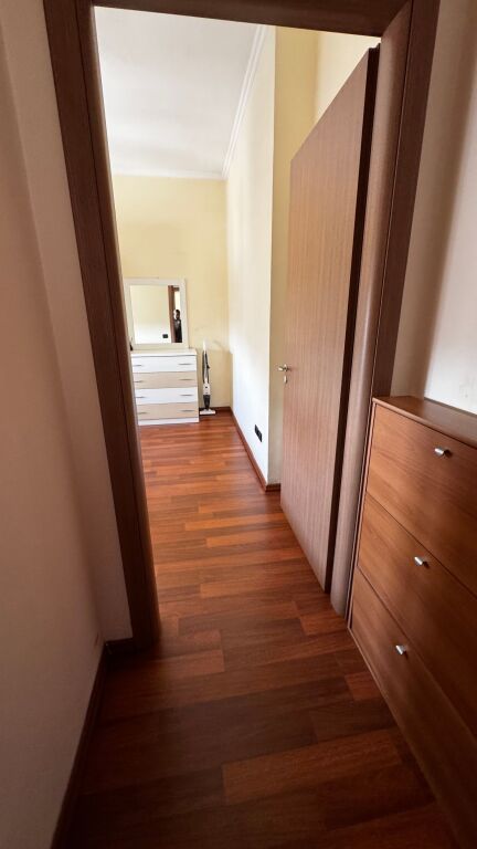 Apartament 1+1 me qera tek Pazari Ri