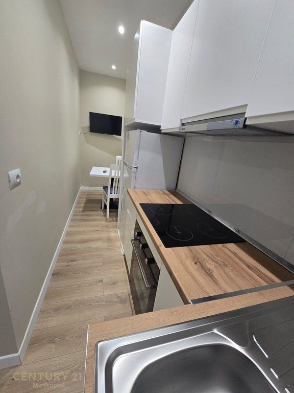 Apartment 1+1 newly renovated for rent on Zogu i Parë boulevard