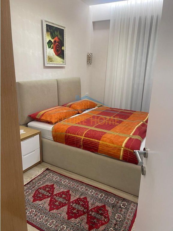 Qira, Apartament 1+1, 21 Dhjetori