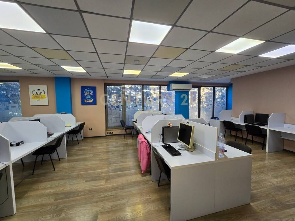 AMBIENT ZYRASH PËR QIRA | Hyrje Rruga e Dibrës