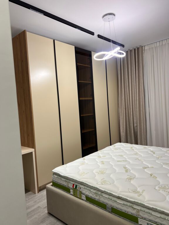 Jepet Me Qera Apartament 2+1+2 Tualete + 1 Post Parkimi + 1 Ballkon