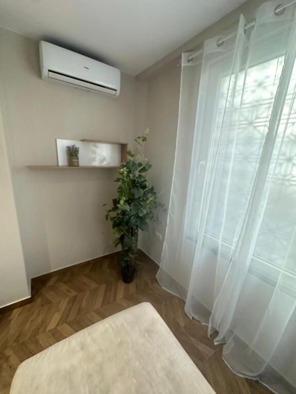 JEPET ME QERA KATI I 1 I NJE VILE QENDER, DURRES