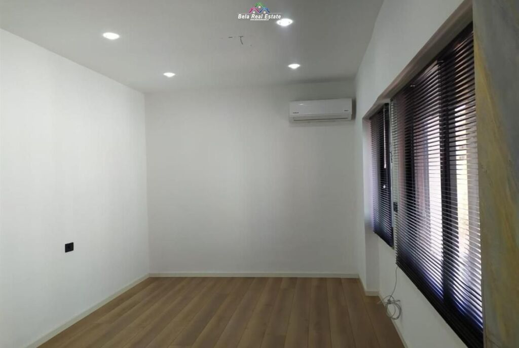 Zyre Me Qera ne Bllok (ID BZ2298) Tirane