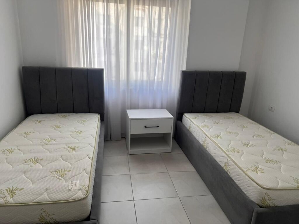 🏡 Appartamento 2+1 + parcheggio in affitto  📍 Kodra e Diellit 1 💰 Prezzo: 65.000 Lek / mese