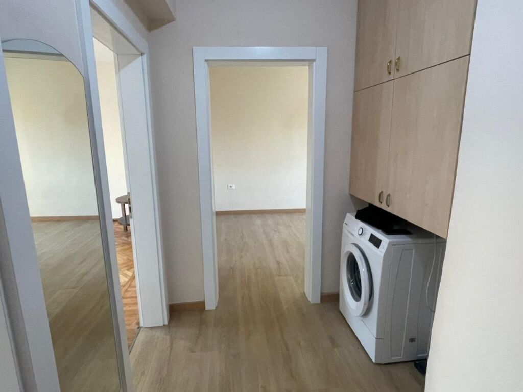 Ambient Biznesi me Qira tek Pazari i Ri