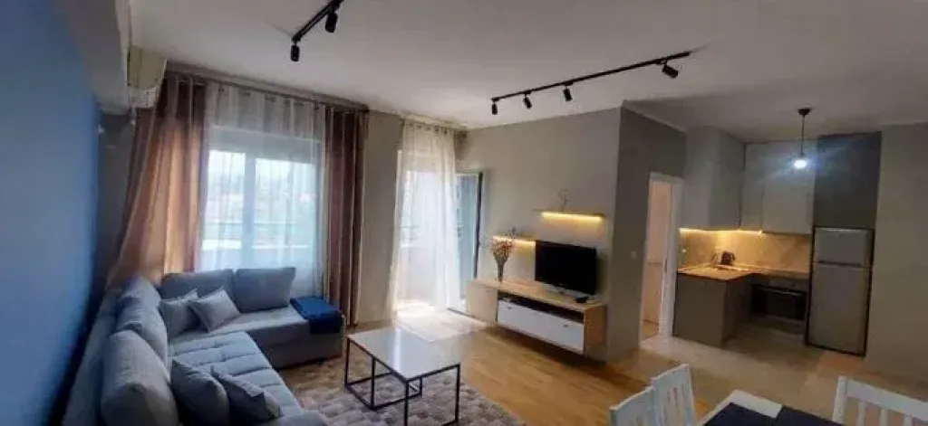 Tirane, apartment 1+1+Balcony for rent Floor 4, 65 m² 600 € (Near Vila Gold)