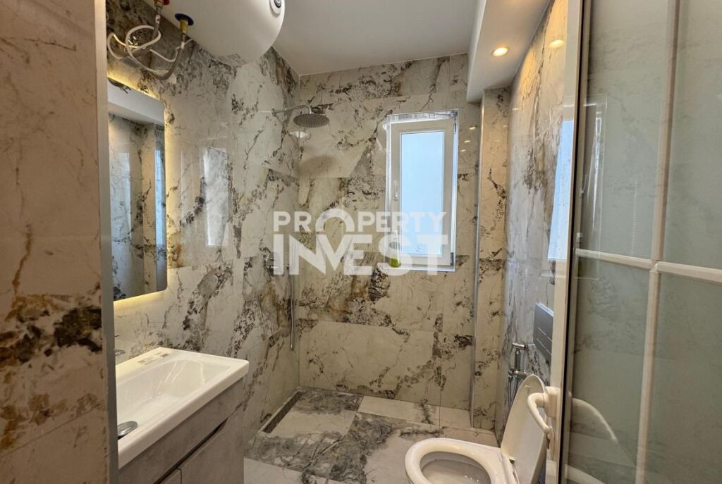 Shitet Apartament 1+1 Rruga Barrikadave Ish Stacioni i Trenit