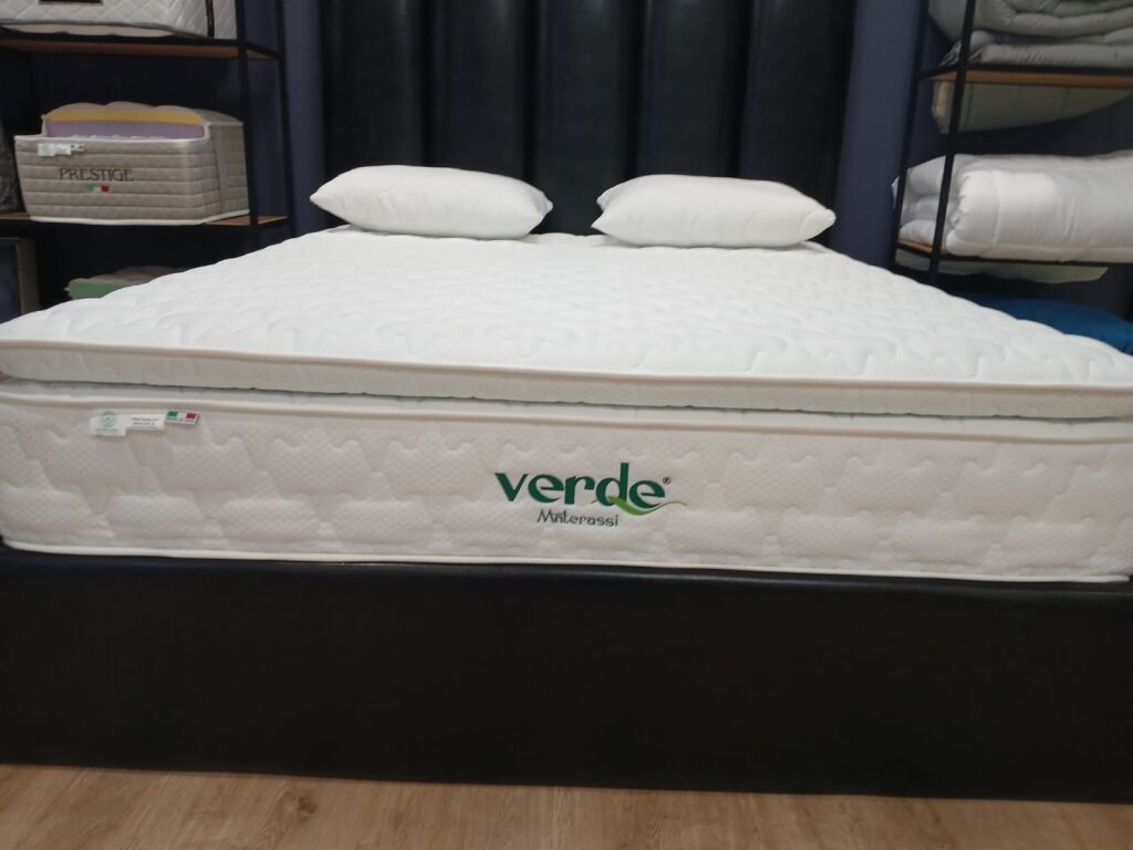 For rent 1+1 fully furnished 420 eu elevator