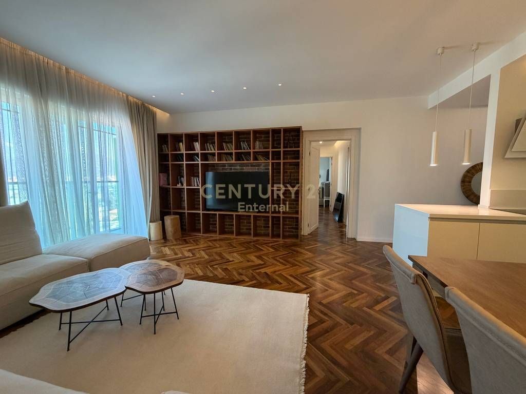 Apartament 2+1+2+ Post Parkimi per Qera te Ambasador 3 2,300 € /Muaj Sip. Totale  120m2