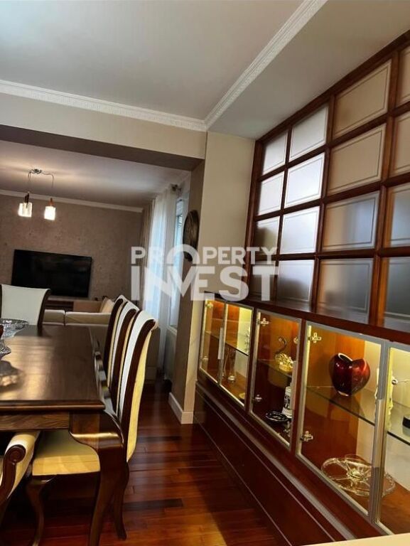 Shitet Apartament 3+1 ne Bllok.