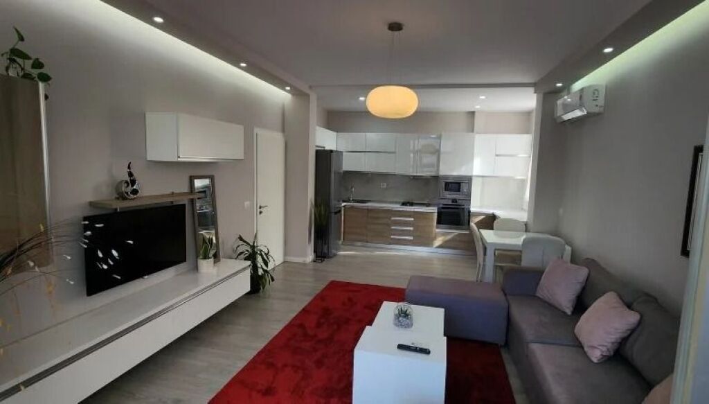 Affitto | Appartamento 1 + 1 | Via Kavaja | 850 €/mese