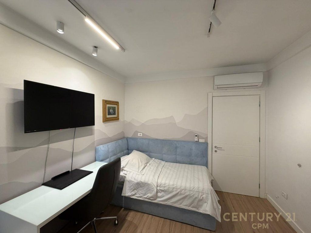 Appartamento 2+1 in affitto vicino al Comune di Parigi, in Via Sulejman Delvina.