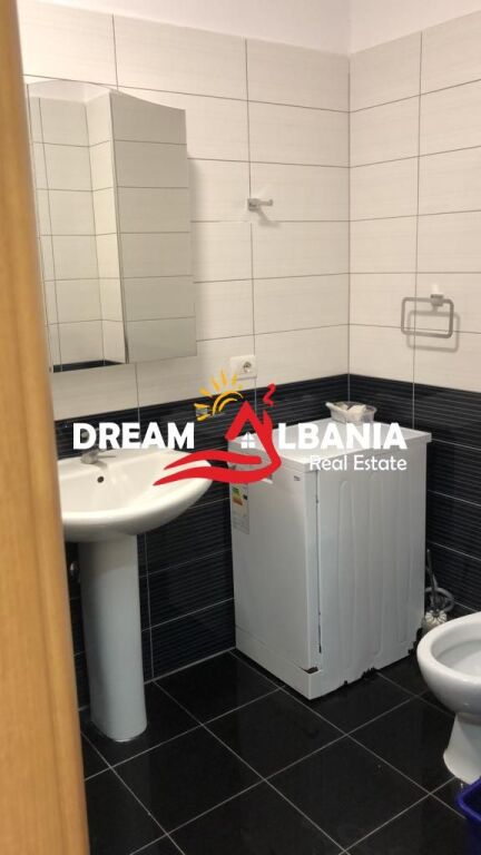 Shitet Apartament 2+1 ne zonen e Pazarit te Ri  ( ID 41212187) F