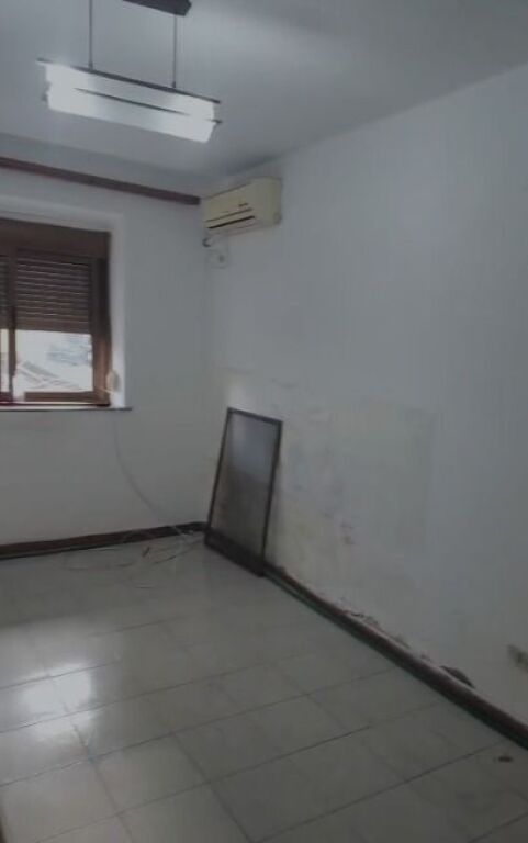 SHITET OKAZION GARSONIERE ,RRUGA E ELBASANIT AFER STADIUMIT AIR ALBANIA