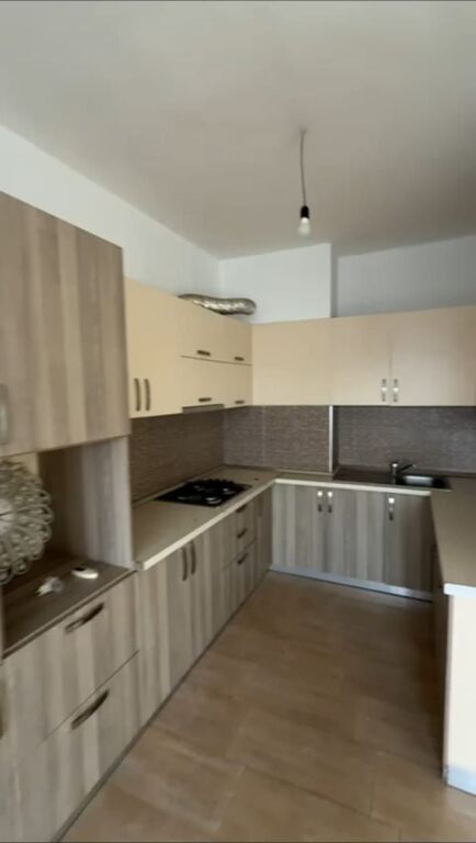 APARTMENT 1+1. 35000 LEKE.ASTIR.