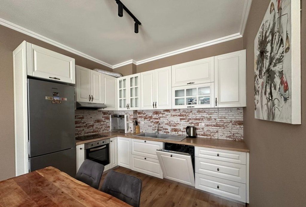 Apartment 2+1+2 For Rent Near the Botanical Garden!