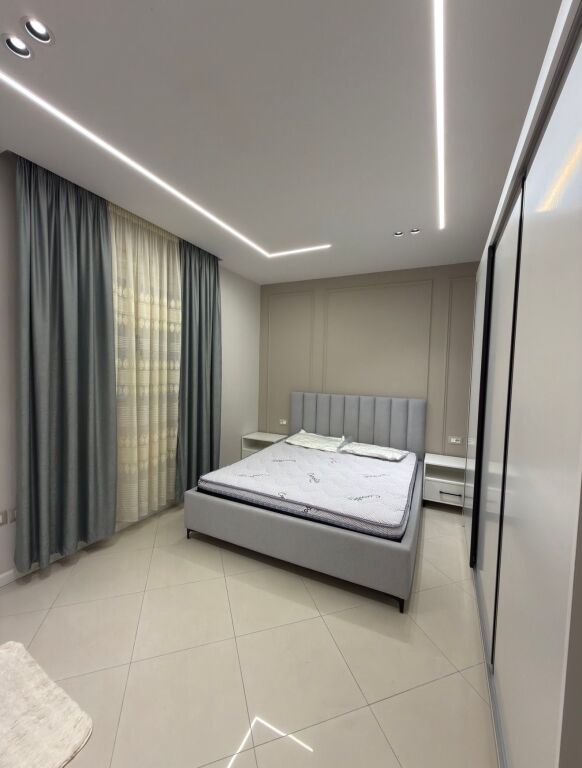 Jepet me qera apartament 1+1, totalisht i mobiluar.