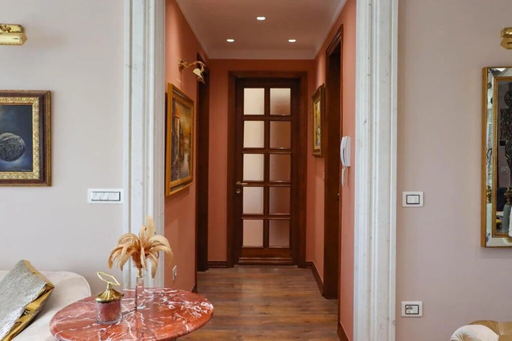 JEPET ME QERA APARTAMENT LLUKSOZ NE BLLOK