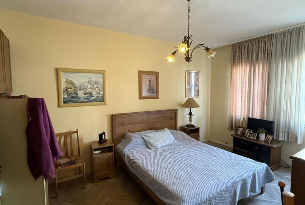 Tek Ish-Ekspozita Shitet Apartament 2+1 Me Planimetri Te Rregullt