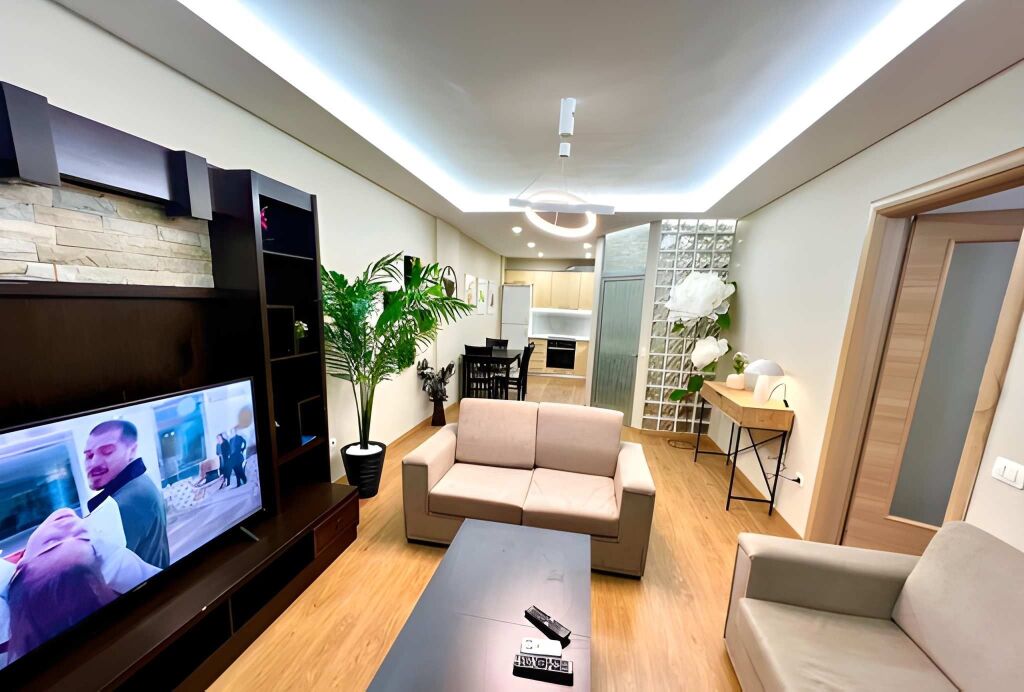 Jepet me Qira Apartament 1+1 – Bryli (Përballë Pasticeri Tito) !