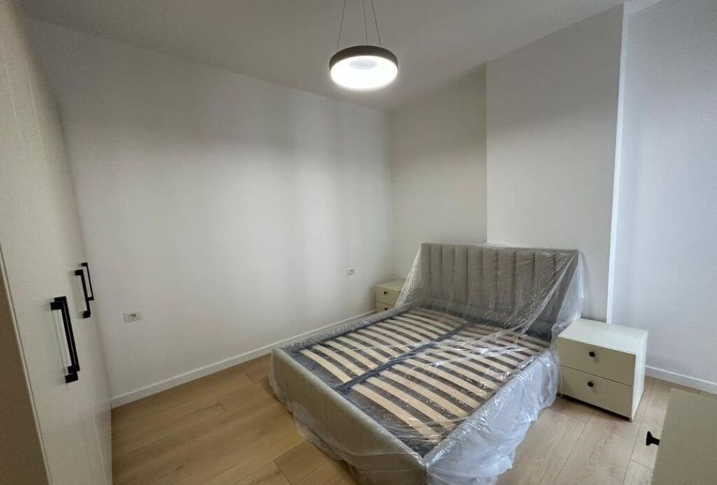 COMUNE DI PARIGI-APPARTAMENTO IN AFFITTO 1+1