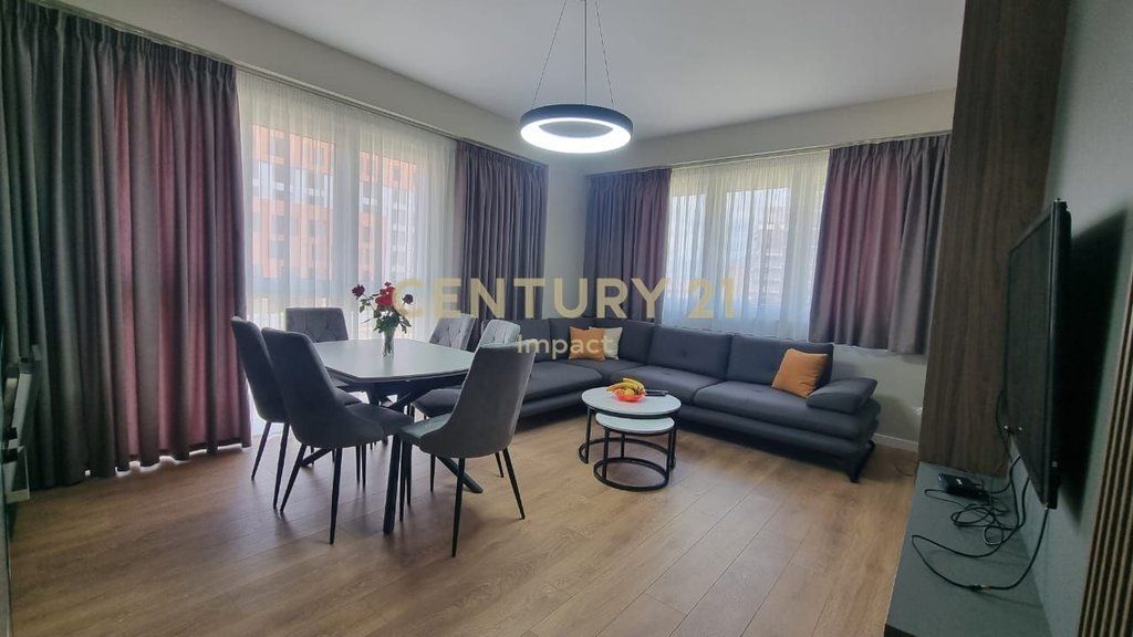 Appartamento 1+1 in Affitto a Tirana - 550€ | 65 m² 550 € /Mese Sup. Totale  65m2