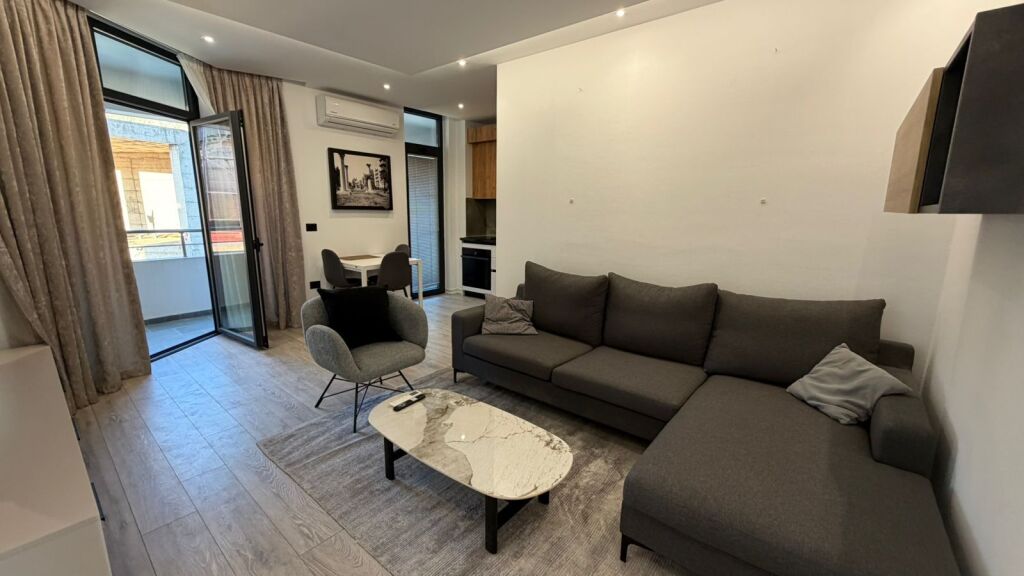 Jepet apartament 1+1 White Hill Durres