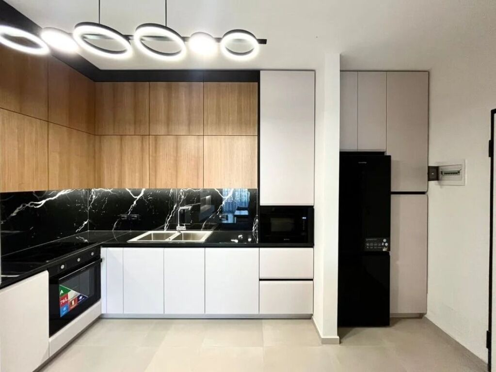 Apartament modern 1+1 qera, Myslym Shyr