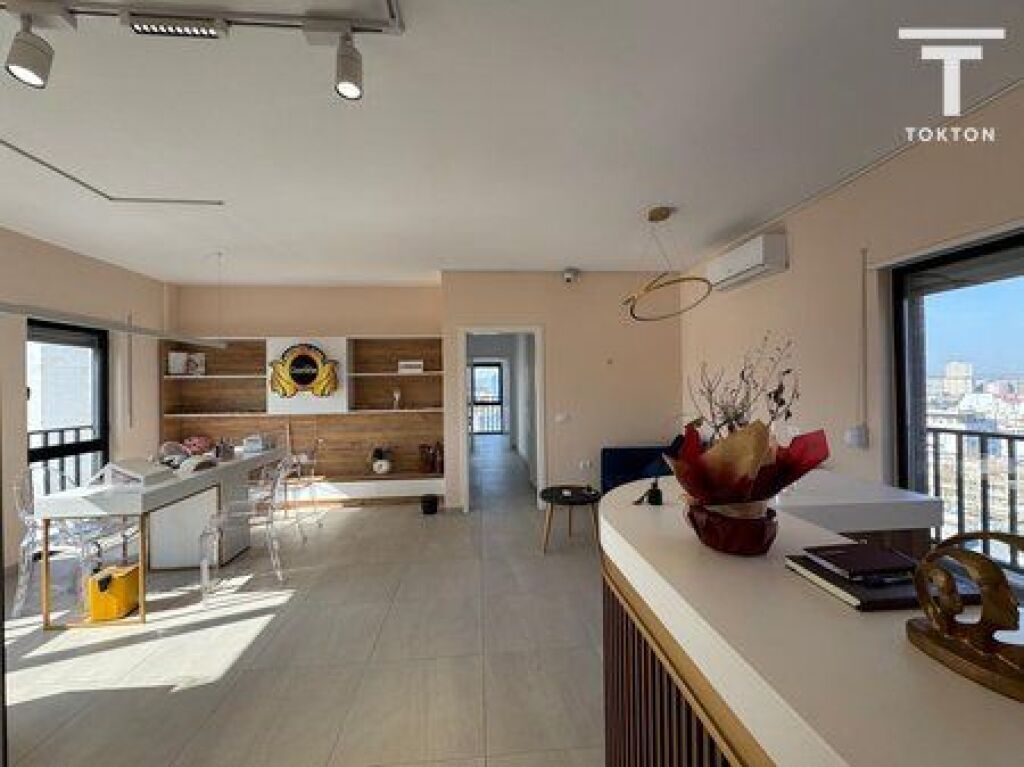 FOR SALE, APARTMENT 3+1+2, DIBRA STREET, TIRANA