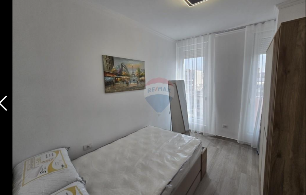 Apartament per qera 2+1 tek Bulevardi i Ri