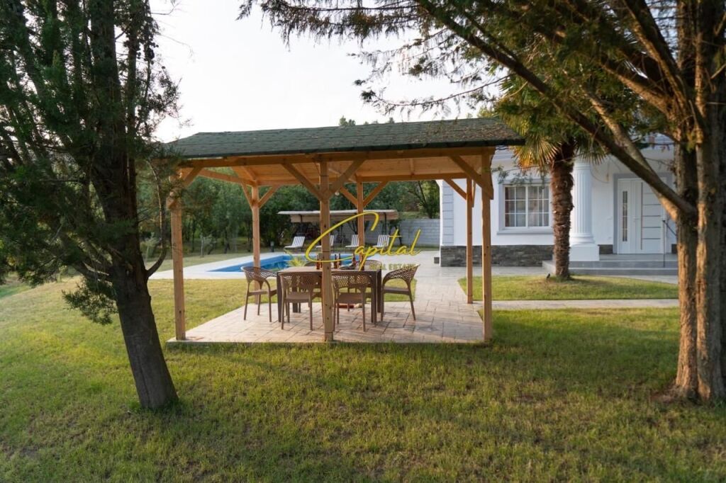 VILE PRIVATE ME QIRA 135 M2 BALDUSHK 1000 EURO