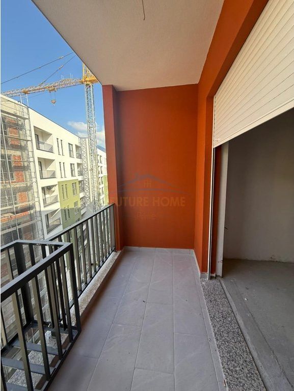Shitet, Apartament 1+1, , Paskuqan, Tiranë.