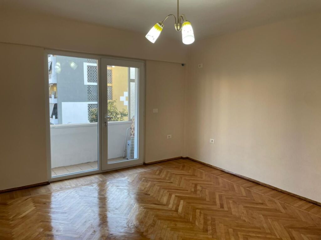 Ambient Biznesi me Qira tek Pazari i Ri