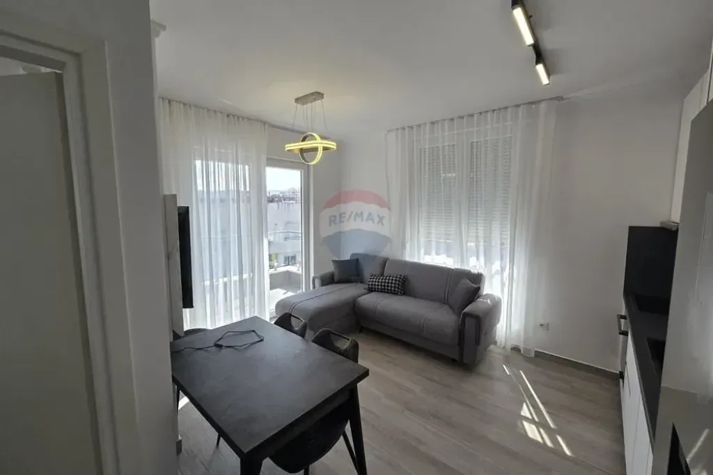 Apartment 2+1 for rent Bulvardi Ri